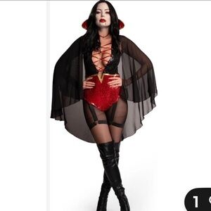 TISPY ELVES SEXY VAMPIRE COSTUME XS & 1x available WOMEN’S HALLOWEEN COSTUME NWT